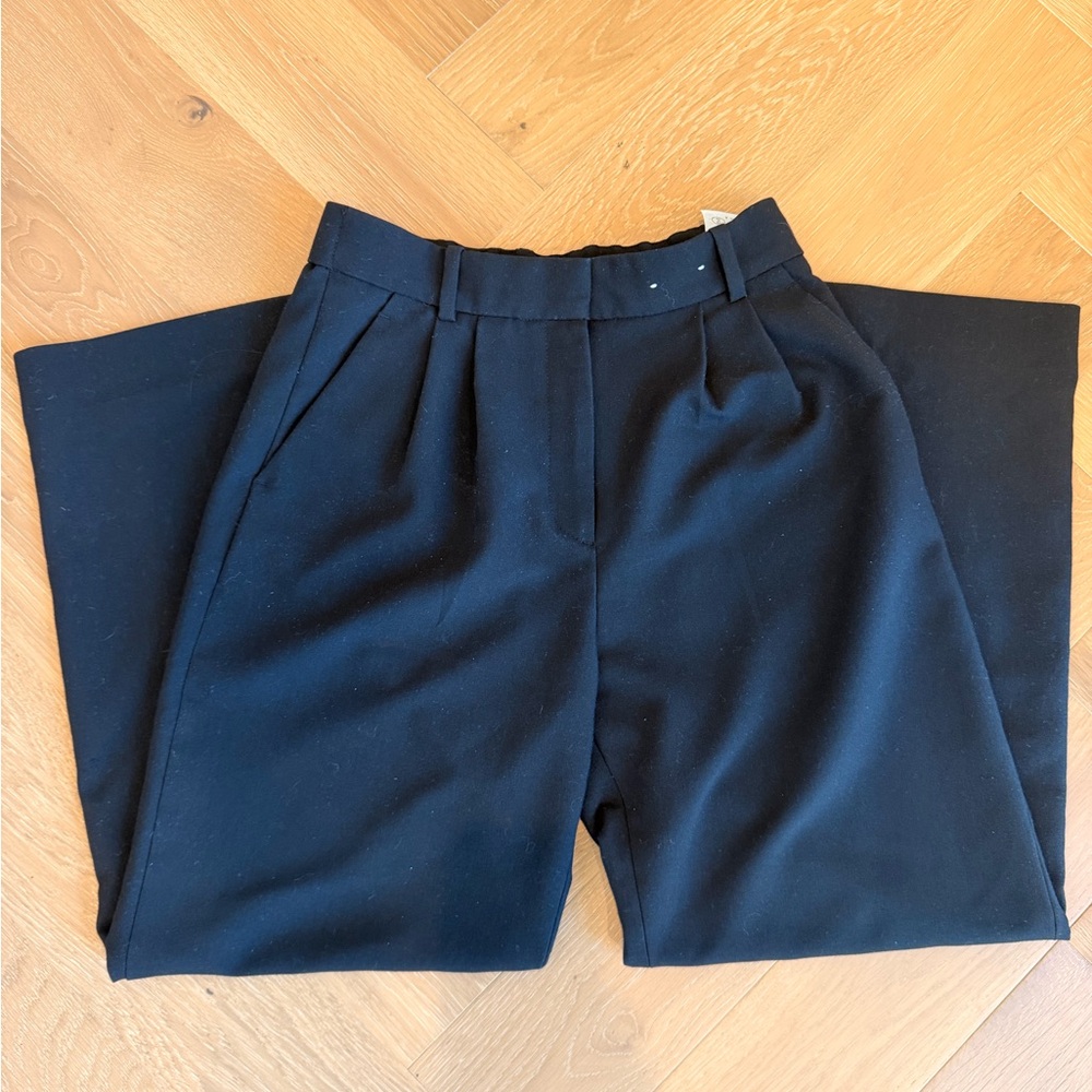 A&F Sloane Trousers- 28 Short, Black